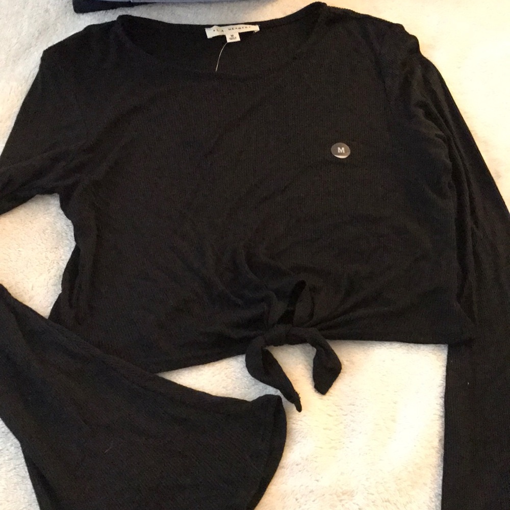 Summer fun long sleeved belly top
